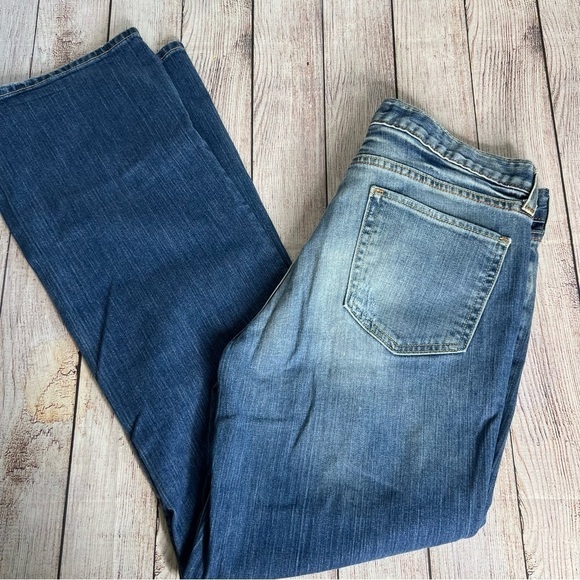 GAP Low Rise Boot Cut jeans 14 - Picture 2 of 7